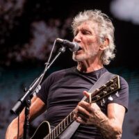  | Roger Waters performs during his This Is Not A Drill Tour Photo Miami and beaches | MR Online